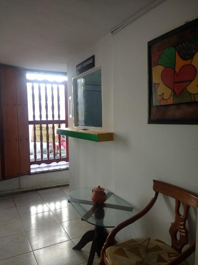 Hostal Fareb Cartagena Exterior foto